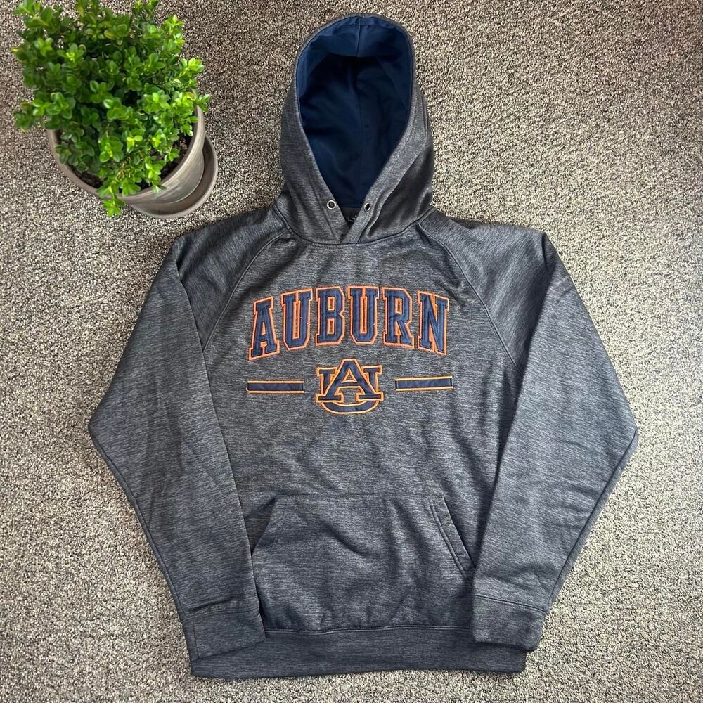 Colosseum Men's Grey and Navy Hoodie